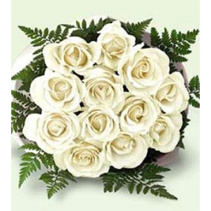 White roses bouquet ( UK 1018 )